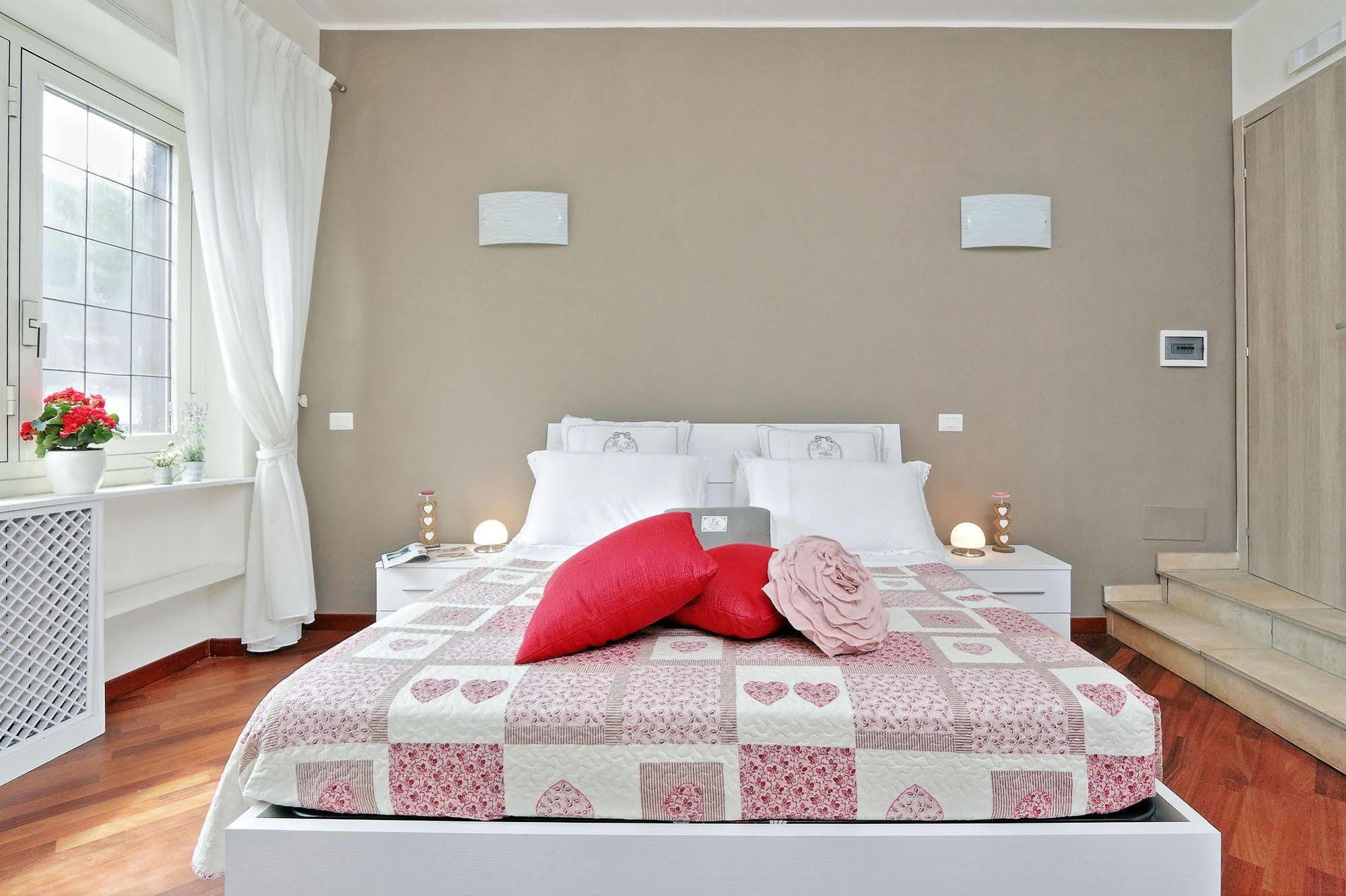 San Pietro Stazione Guesthouse Rome Exterior photo